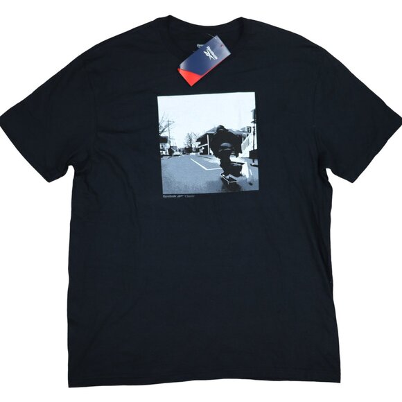 Reebok Classic Skateboarder Graphic Short Sleeve Crew Neck Men's T-Shirt NWT - Picture 1 of 2